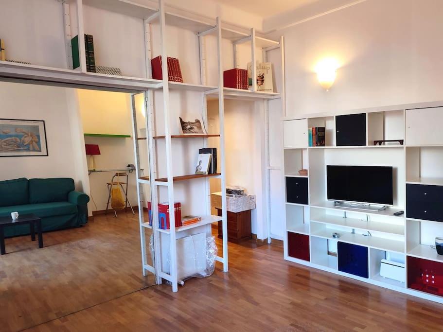 Charming San Lorenzo Centre Lejlighed Rom